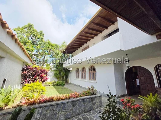 house (Duplex) for rent in Lomas de La Lagunita, Distrito Metropolitano