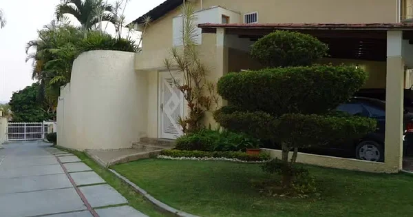 I sell Oripoto Park house. Double surveillance. Tranquility and comfort. - El Hatillo, Sector Oripoto. Villas Parque Oripoto, 1083 Caracas - 4 beds house for sale