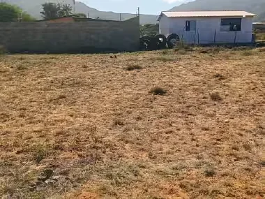 Dirt road access point