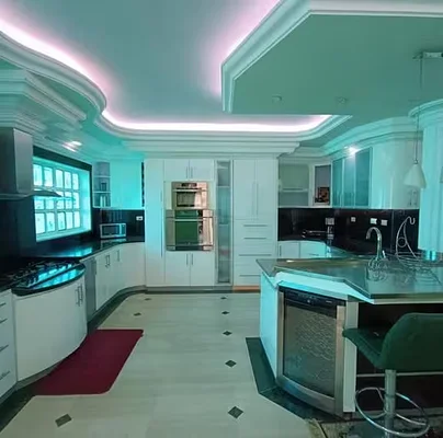 Family room with vaulted ceilings