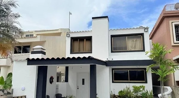 Remodeled Boat B Houses for Sale - principal casas bote b, 6016 Lecheria - 4 beds apartment for sale