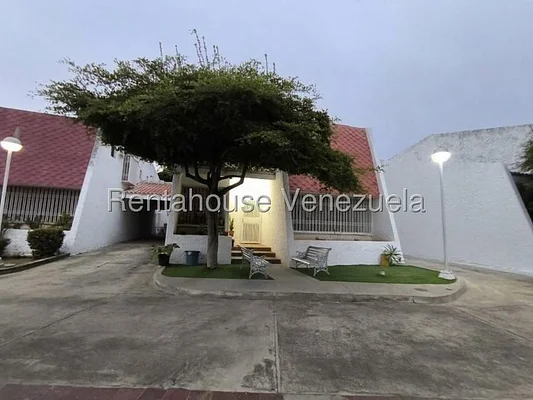 townhouse (Duplex) for sale in El Pilar, Zulia