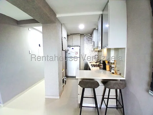 apartment (1 Level) for sale in Sector La Floresta, Falcon