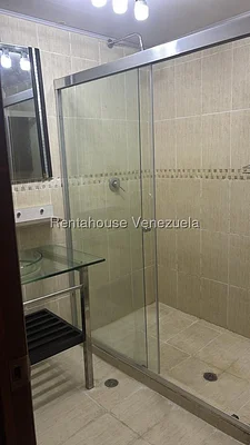 apartment (1 Level) for rent on Av Americo Vespucio, Anzoategui - Image 16