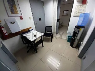 Clean bathroom with mirror